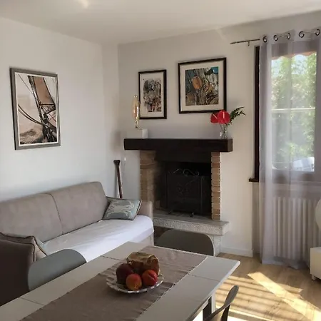 Dreaming Apartment *